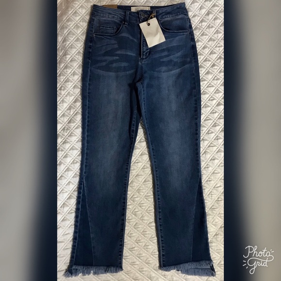 RACHEL Rachel Roy Denim - Rachel Roy Crop High Rise Skinny Jeans- ChicEwe RACHEL Rachel Roy Denim - Rachel Roy Crop High Rise Skinny Jeans- ChicEwe